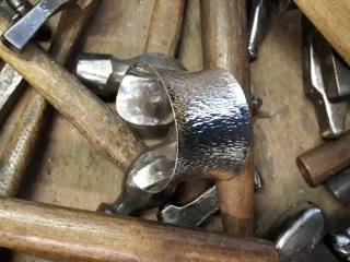 bracciale schiava in argento martellato